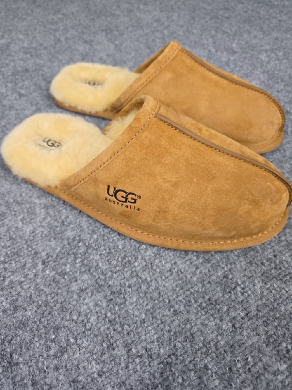 UGG Men's Scuff Suede Slippers Chestnut - NWOT Size 9 - Picture 2 of 10